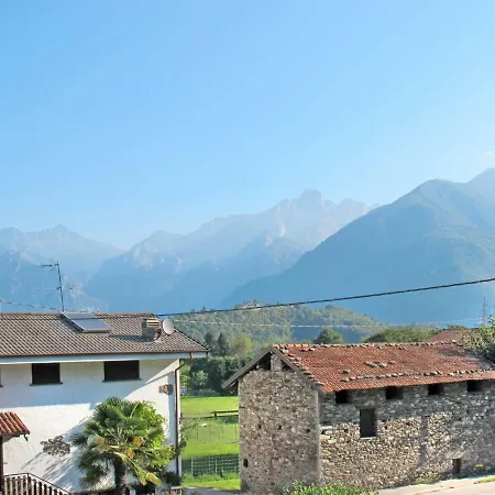 Locazione Turistica Casa Niky * Colico